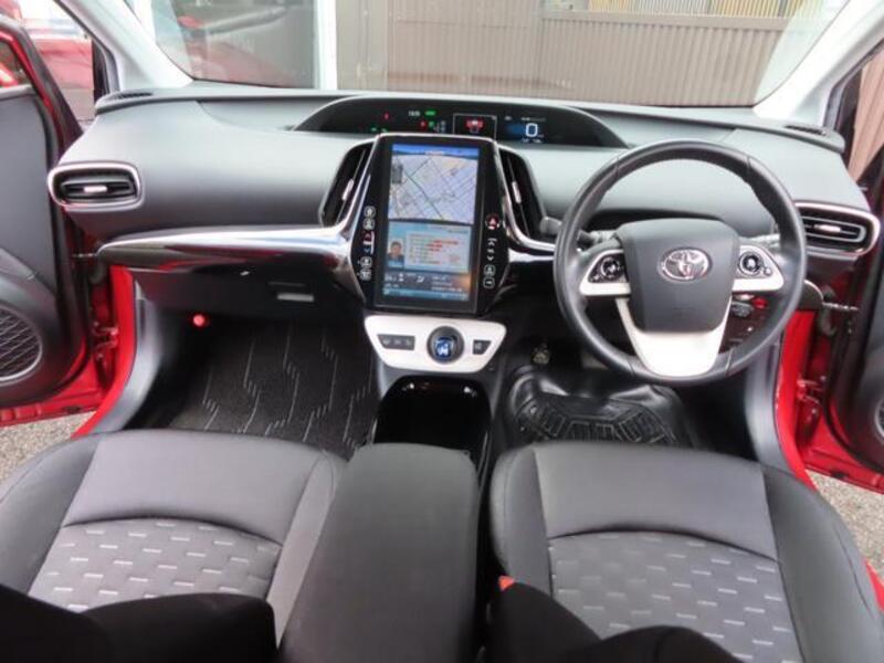 PRIUS PHV