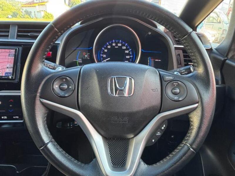 FIT HYBRID