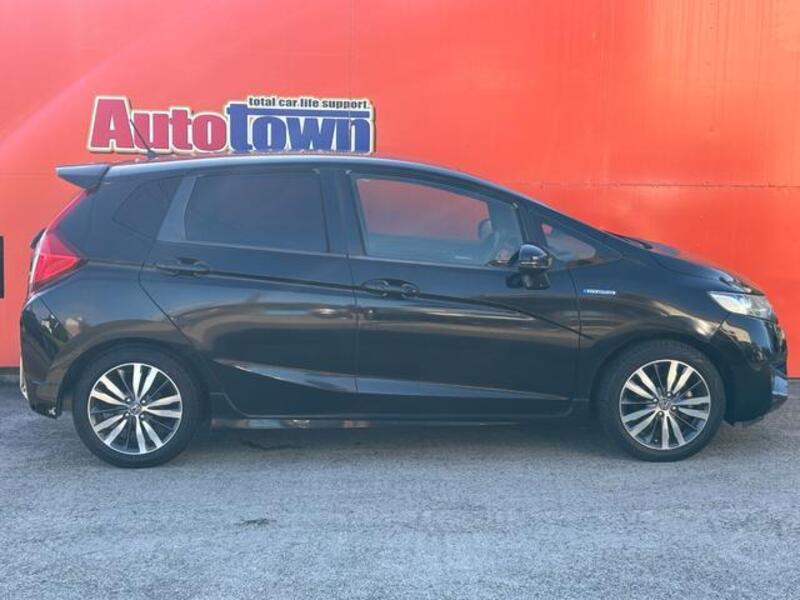 FIT HYBRID