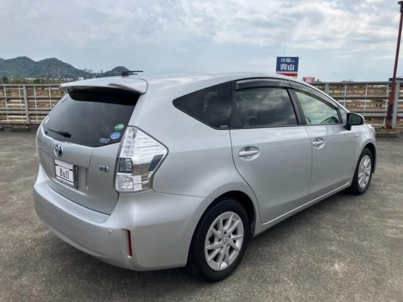 PRIUS ALPHA
