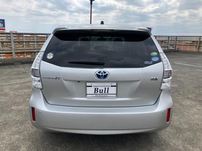 PRIUS ALPHA