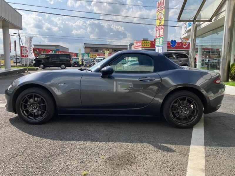 ROADSTER