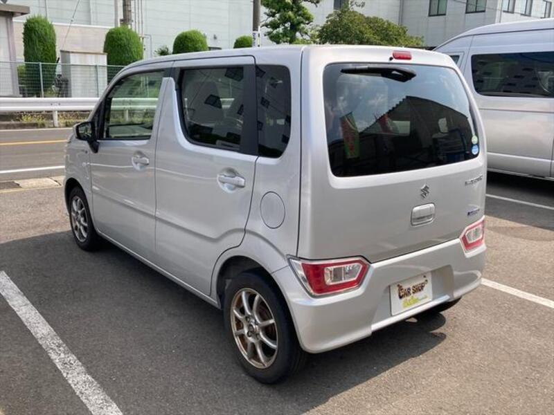 WAGON R