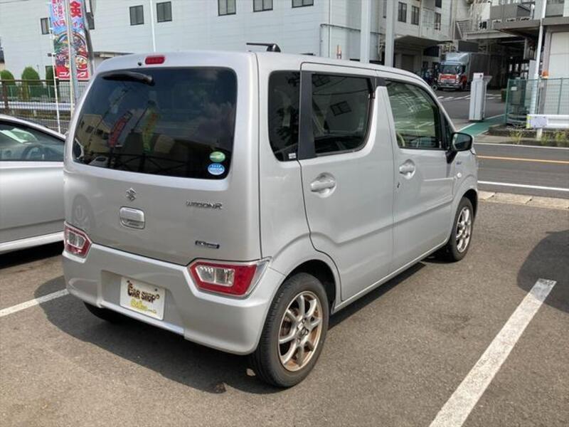 WAGON R