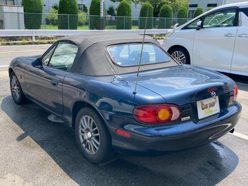 ROADSTER
