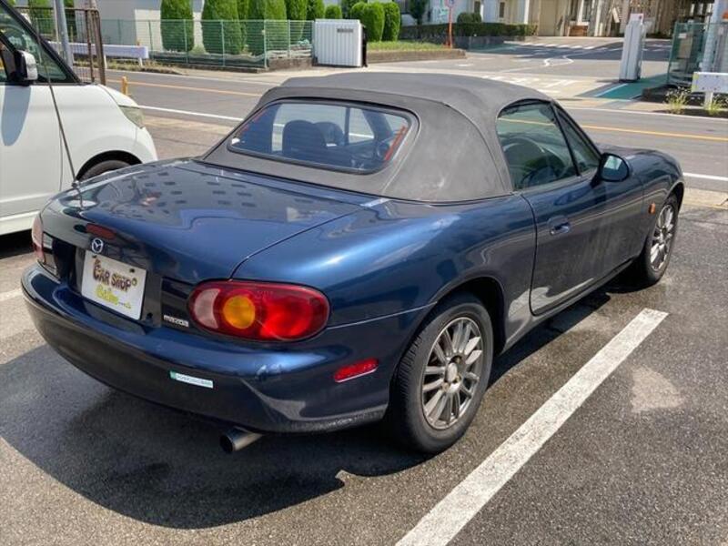 ROADSTER