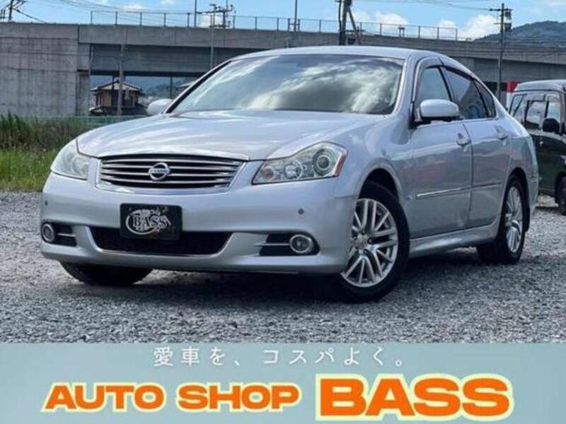 NISSAN FUGA
