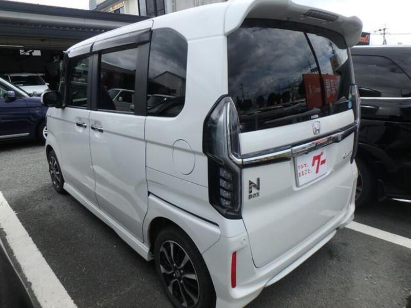 N BOX CUSTOM