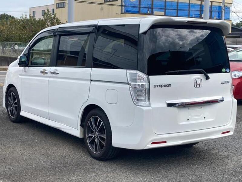STEPWAGON SPADA
