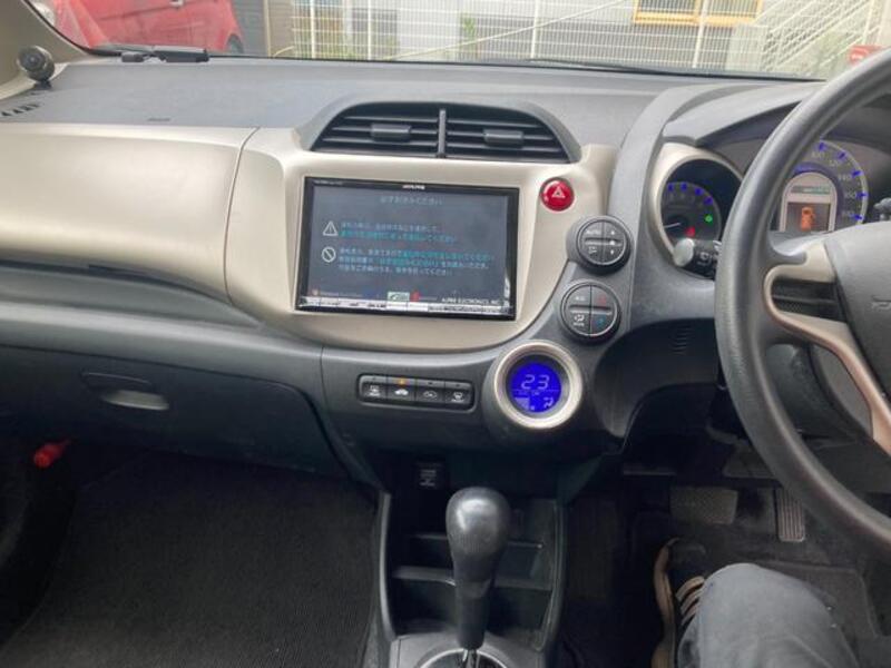 FIT HYBRID