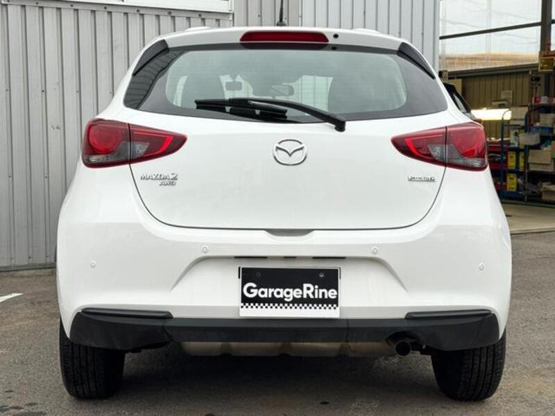 MAZDA2