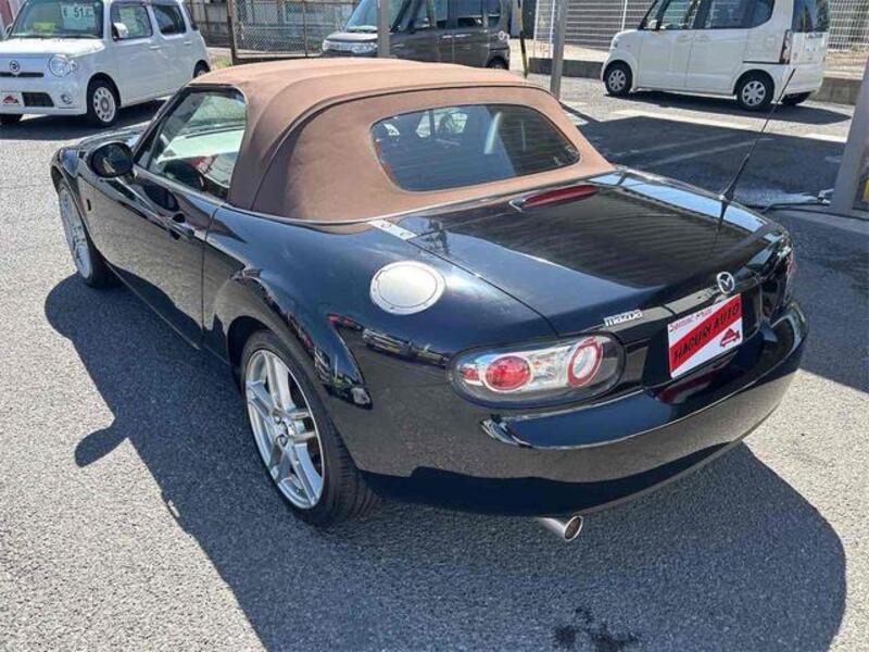ROADSTER