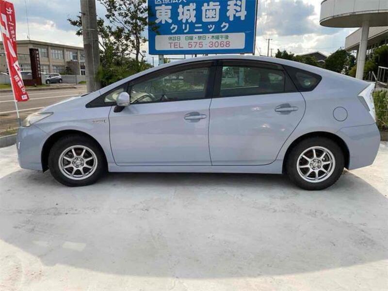 PRIUS-0