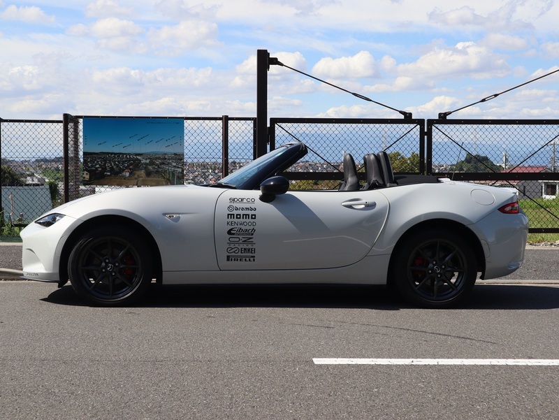 ROADSTER