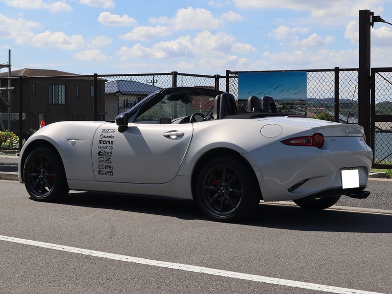ROADSTER