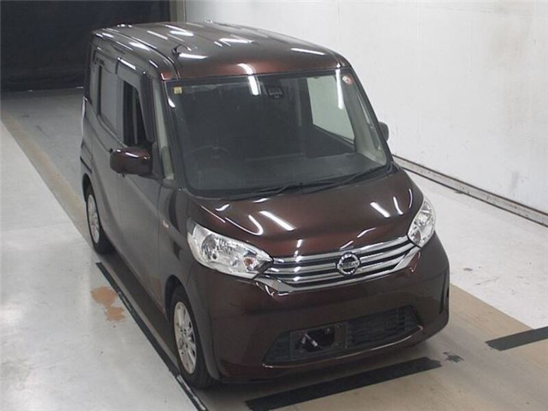 NISSAN DAYZ ROOX
