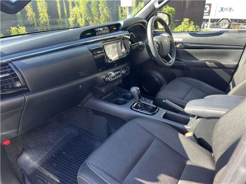 HILUX
