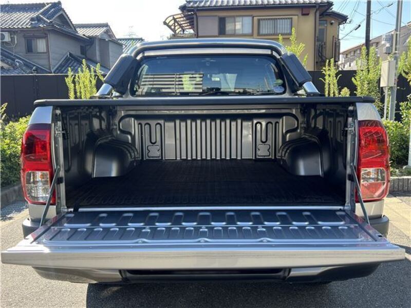 HILUX
