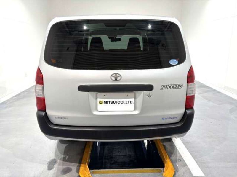 SUCCEED VAN