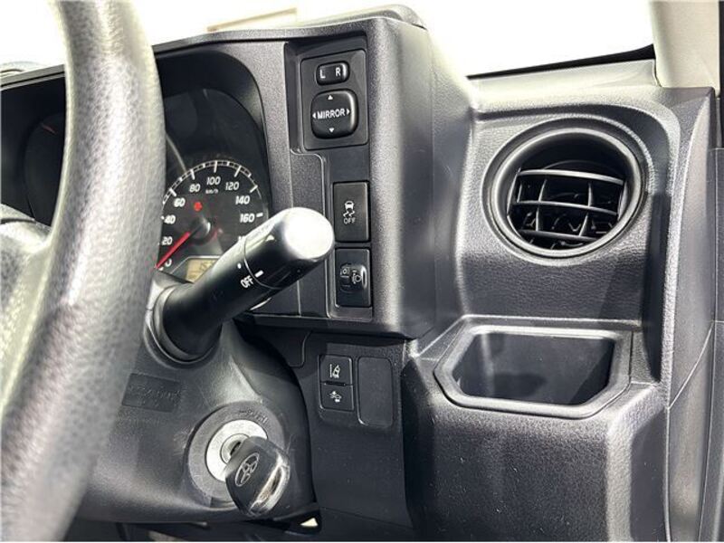 SUCCEED VAN