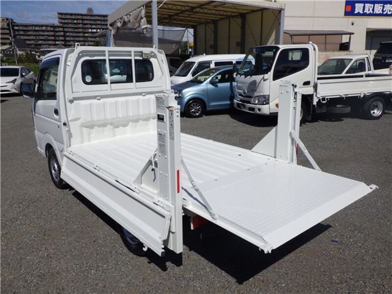 CARRY TRUCK