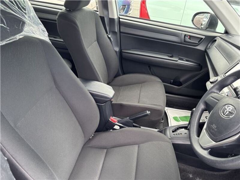 COROLLA AXIO