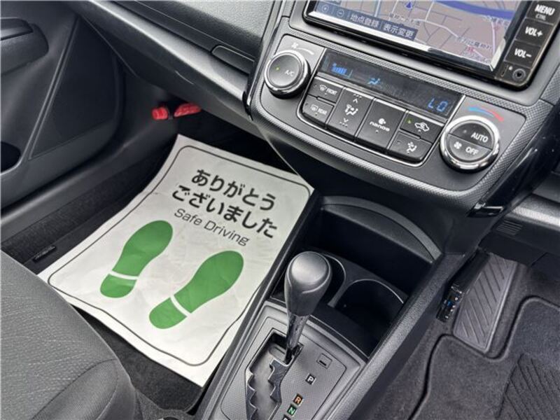 COROLLA AXIO