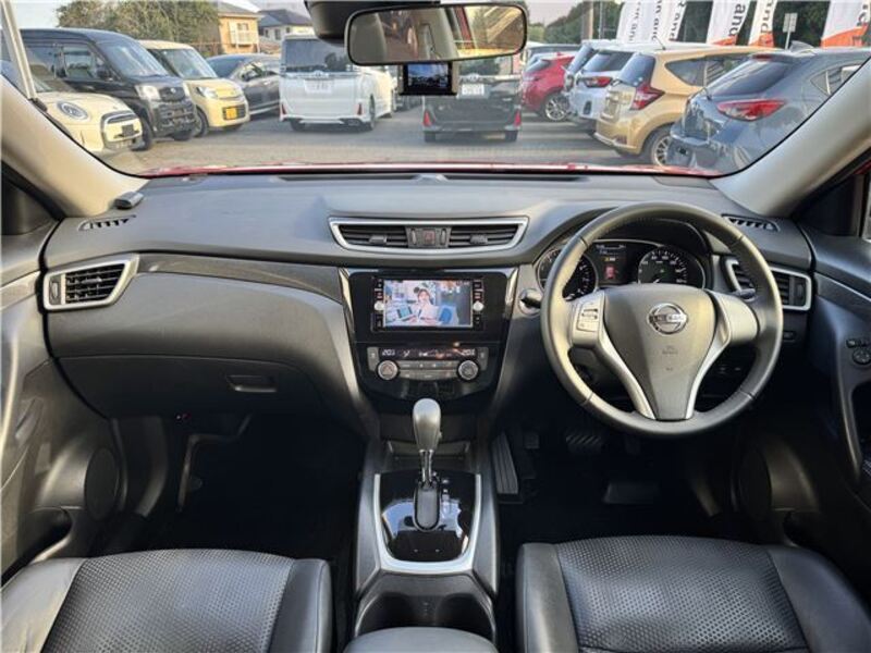 X-TRAIL