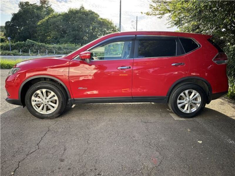 X-TRAIL