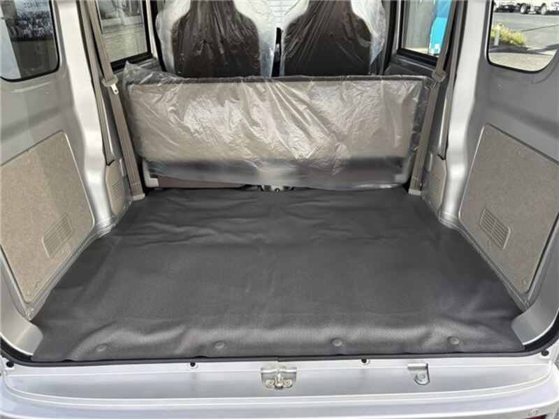 CLIPPER VAN