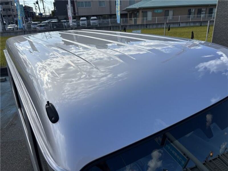 CLIPPER VAN