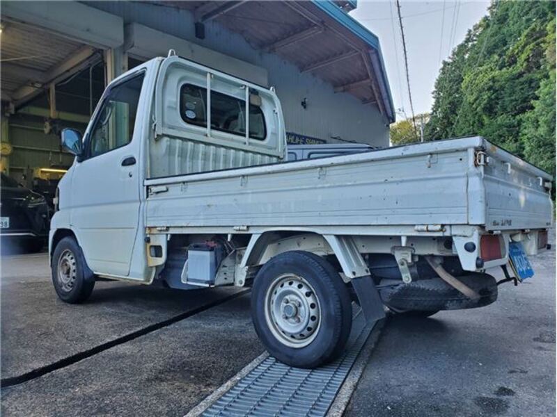 CLIPPER TRUCK