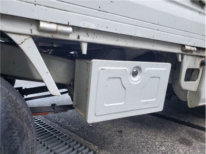 CLIPPER TRUCK