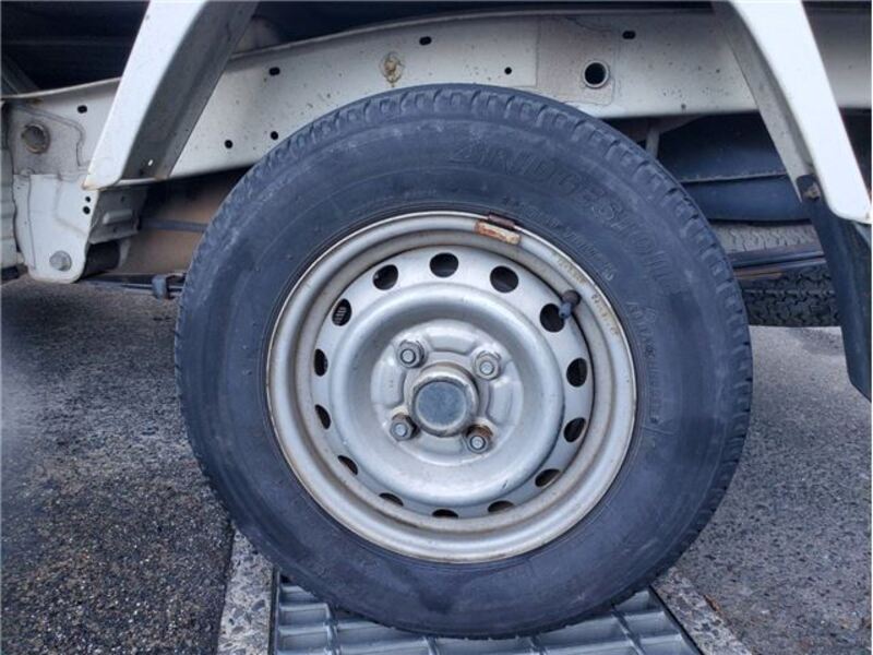 CLIPPER TRUCK