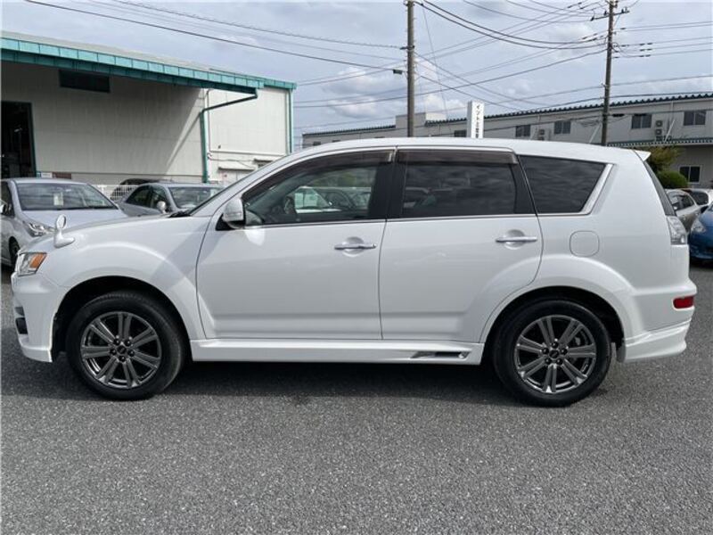 OUTLANDER
