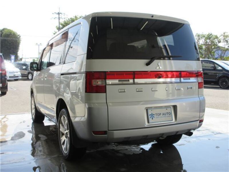 DELICA D5