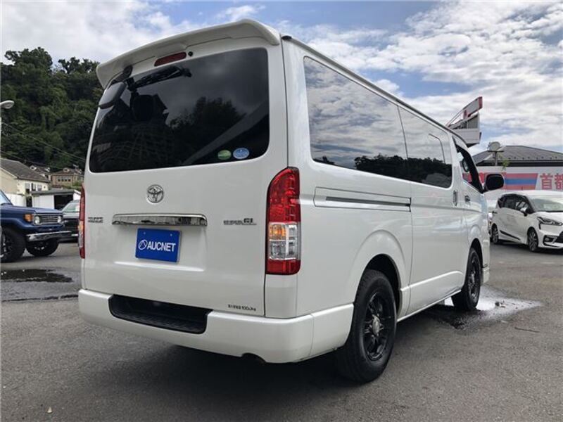 HIACE VAN