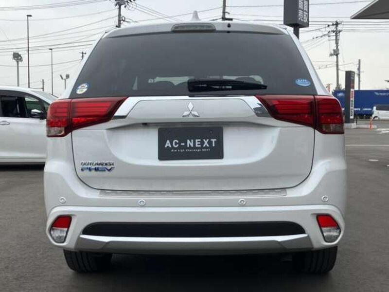 OUTLANDER PHEV