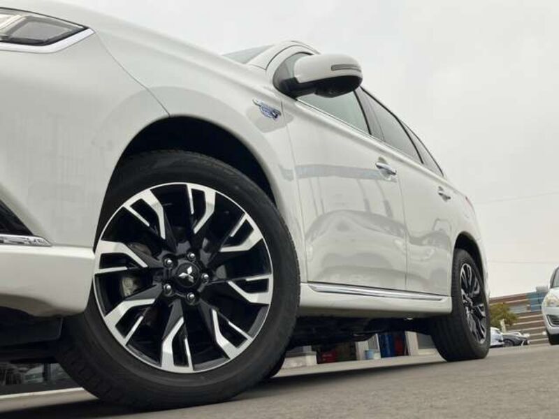 OUTLANDER PHEV
