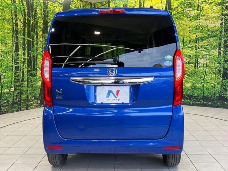 N BOX