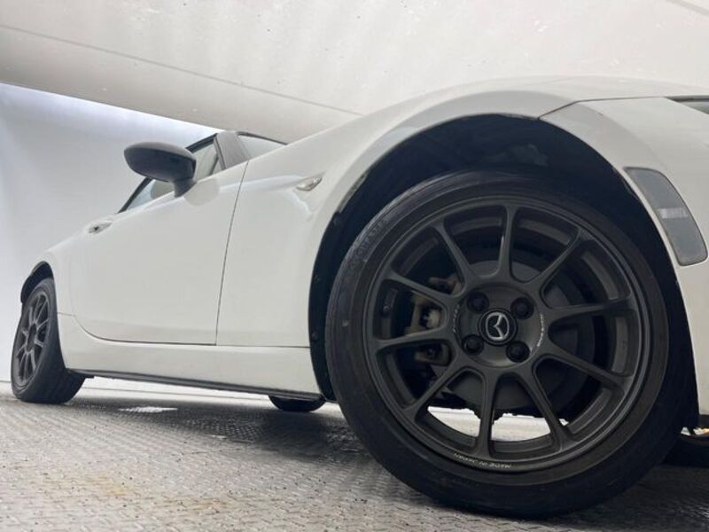 ROADSTER