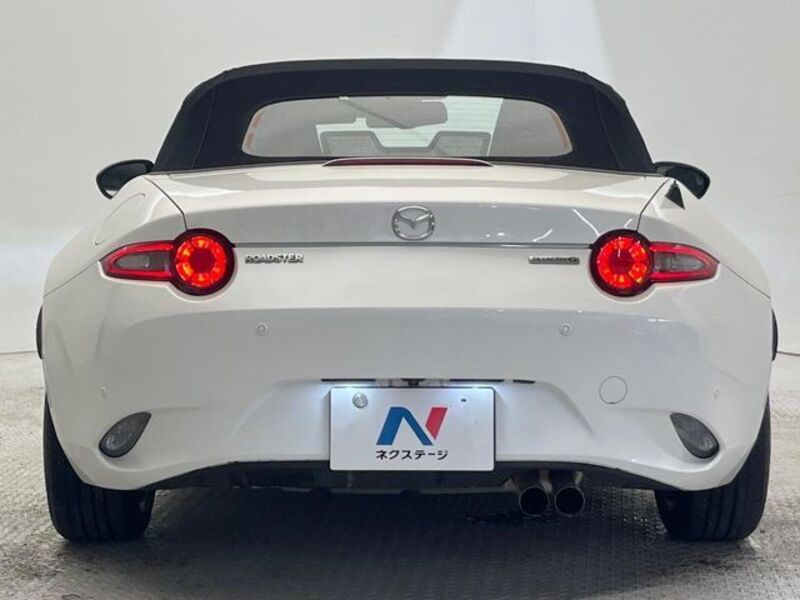 ROADSTER