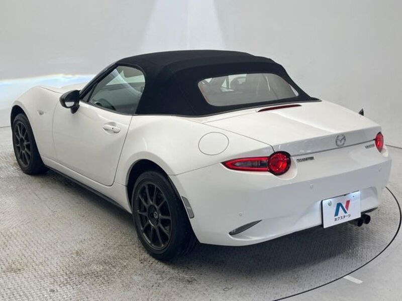 ROADSTER