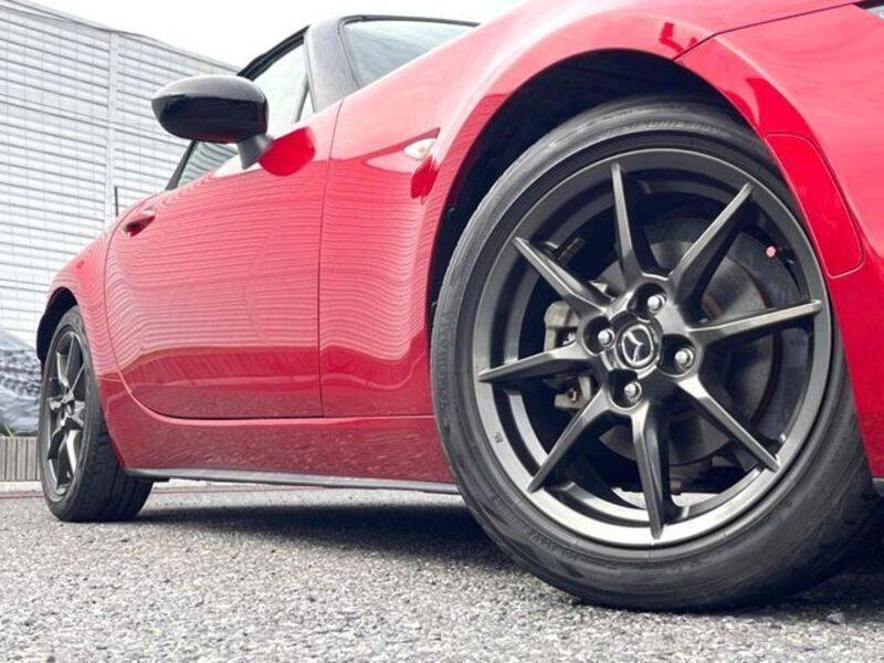 ROADSTER