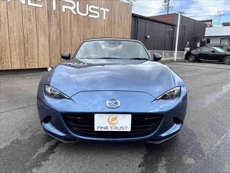 ROADSTER