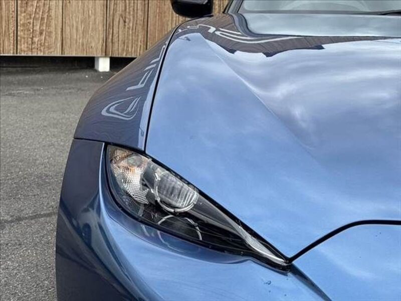 ROADSTER