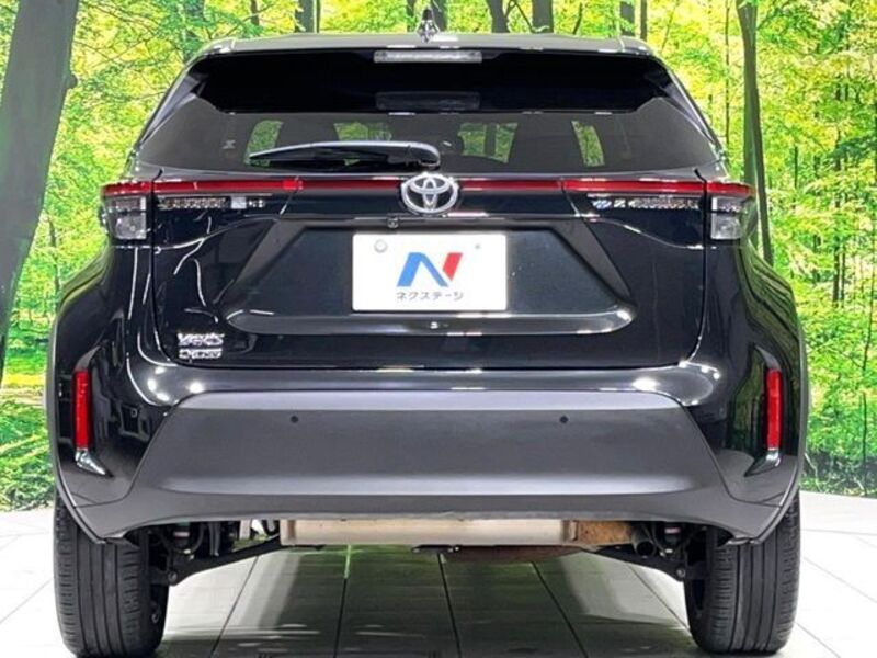 YARIS CROSS