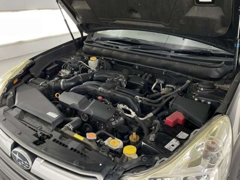 LEGACY OUTBACK