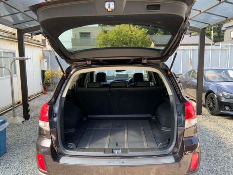 LEGACY OUTBACK