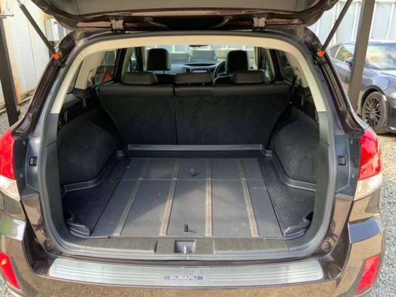 LEGACY OUTBACK